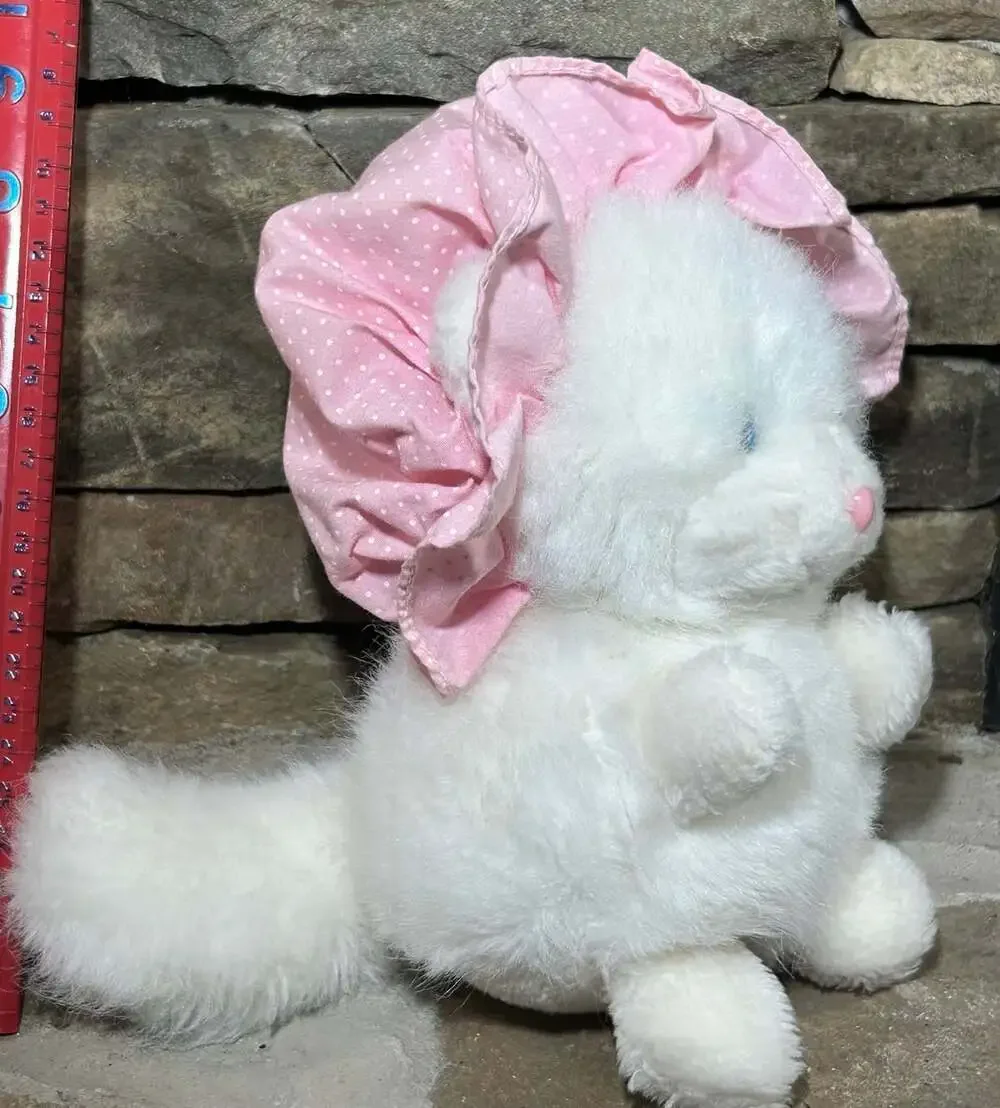 Vintage Applause Fluffy White Kitten 1984 Pink bonnet blue eyes sitting up